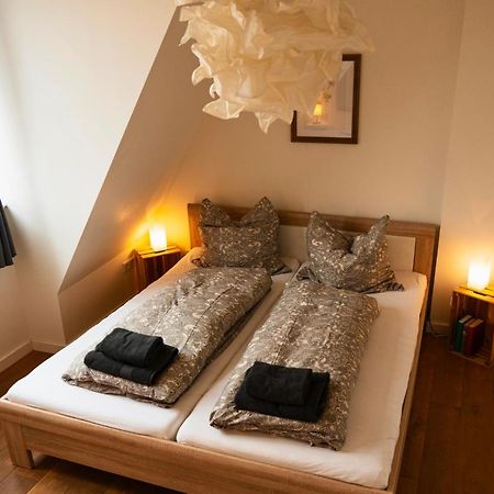 Woelkchen - Wohnung Mit Balkon, Holzdielen & Tv Bremerhaven Kültér fotó