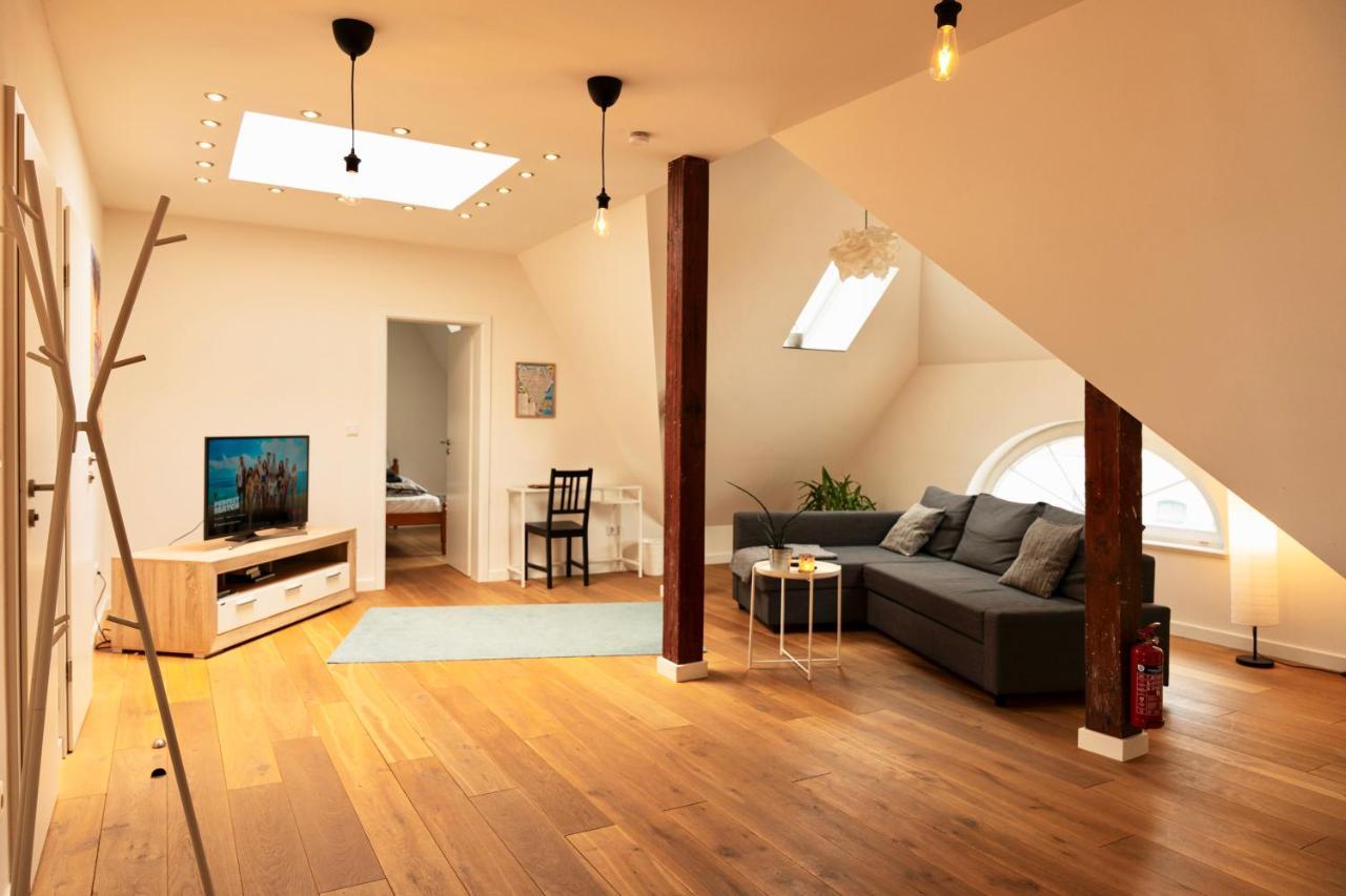 Woelkchen - Wohnung Mit Balkon, Holzdielen & Tv Bremerhaven Kültér fotó