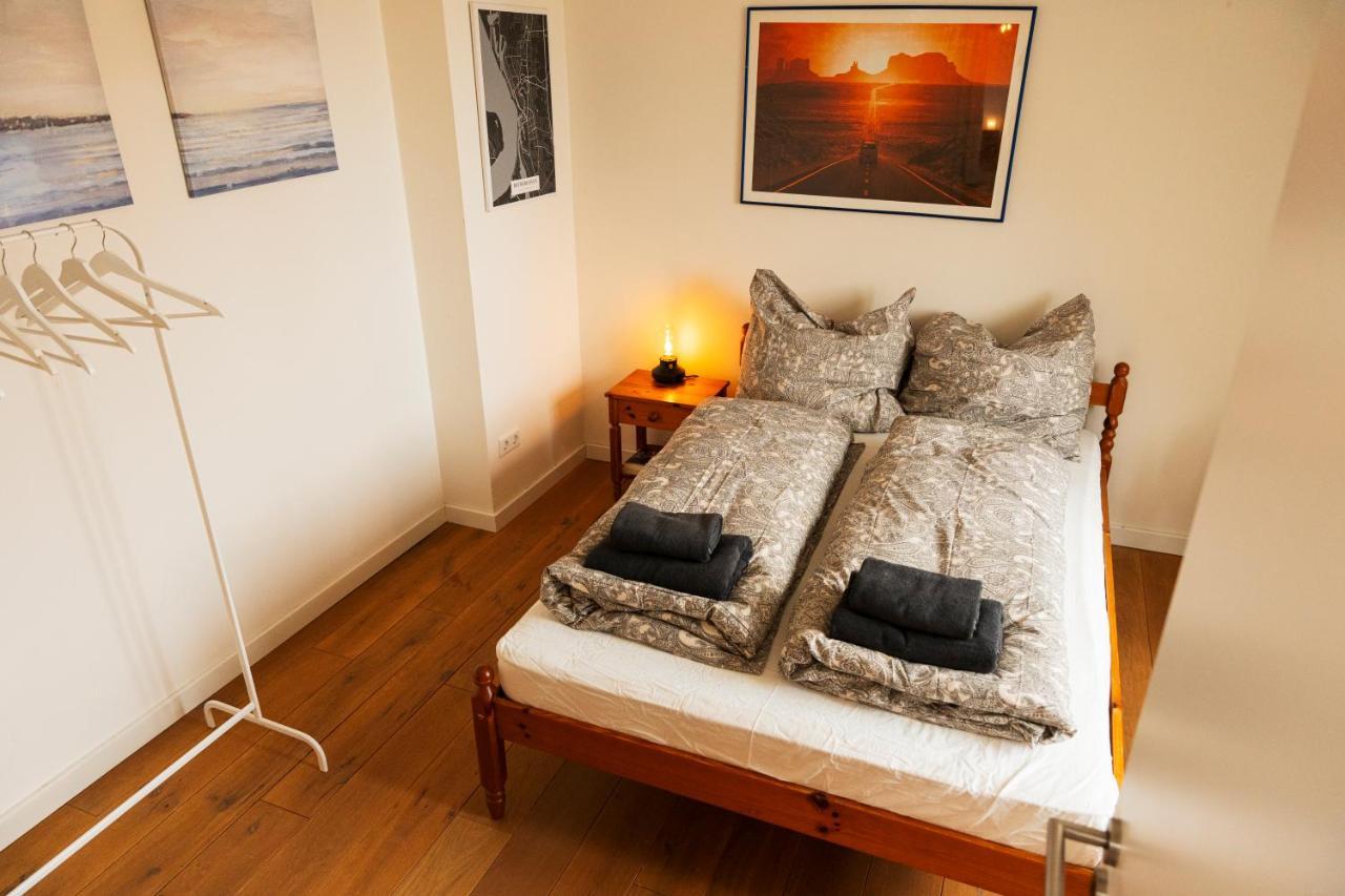 Woelkchen - Wohnung Mit Balkon, Holzdielen & Tv Bremerhaven Kültér fotó